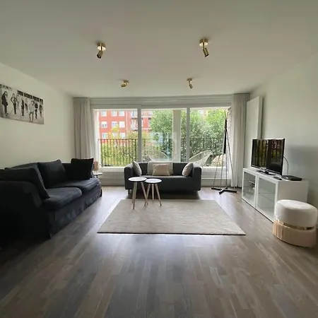 Recent En Lichtrijk Duplex-appartement Te شقة *