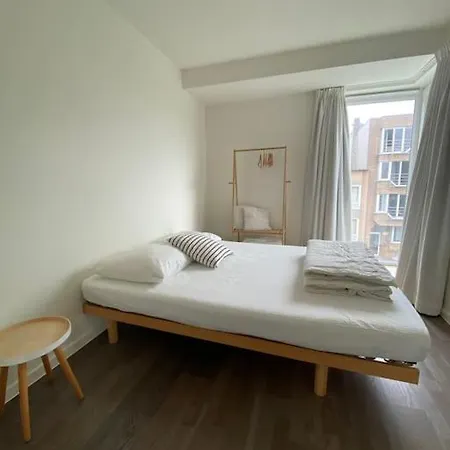 Recent En Lichtrijk Duplex-appartement Te * Wenduine